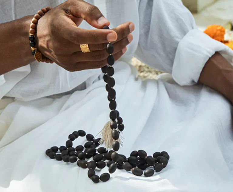 Wearing Rudraksha: Rules, Rituals, and Best Practices